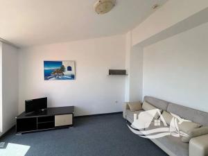Prodej bytu 1+kk, Aheloy, Bulharsko, 38 m2