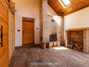 Prodej vícegeneračního domu, Drnholec, Wolkerova, 244 m2