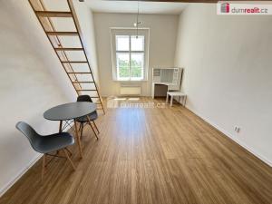 Pronájem bytu 1+kk, Praha - Smíchov, Na Valentince, 38 m2