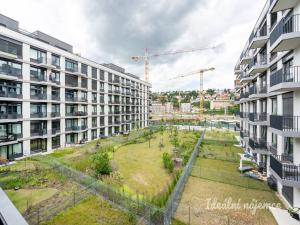 Pronájem bytu 1+kk, Praha - Vysočany, Kolbenova, 33 m2