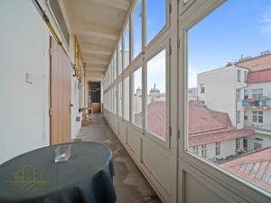 Prodej bytu 3+1, Praha - Karlín, Sokolovská, 94 m2