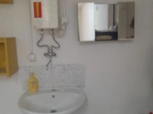 Pronájem skladu, Praha - Smíchov, Jindřicha Plachty, 13 m2