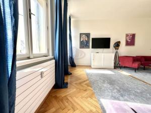 Pronájem bytu 2+1, Praha - Nové Město, Jungmannova, 65 m2