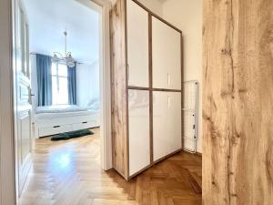 Pronájem bytu 2+1, Praha - Nové Město, Jungmannova, 65 m2