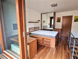 Pronájem bytu 2+kk, Praha - Vysočany, Podnádražní, 52 m2