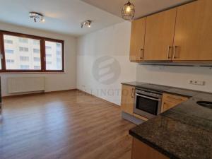 Pronájem bytu 2+kk, Praha - Vysočany, Podnádražní, 52 m2