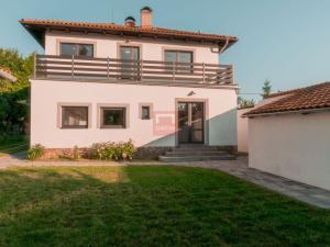 Prodej rodinného domu, Tachlovice, 150 m2