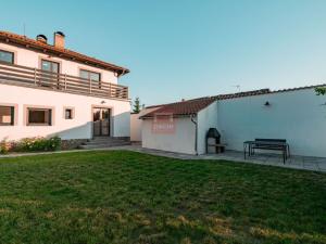 Prodej rodinného domu, Tachlovice, 150 m2