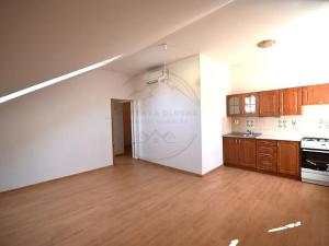 Pronájem bytu 2+kk, Jeseník, Školní, 40 m2