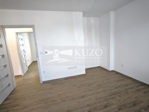 Prodej bytu 3+kk, Radim, 70 m2
