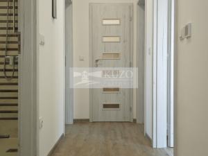 Prodej bytu 3+kk, Radim, 70 m2