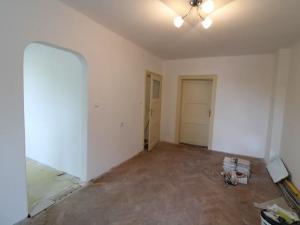 Prodej bytu 2+1, Karlovy Vary, Nejdecká, 61 m2