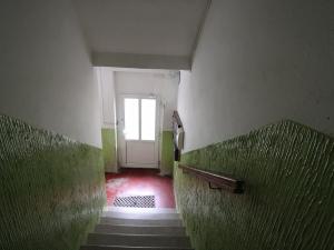 Prodej bytu 2+1, Karlovy Vary, Nejdecká, 61 m2