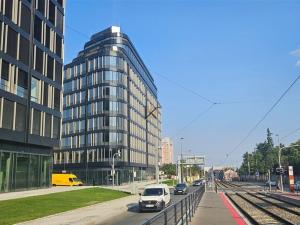 Pronájem obchodního prostoru, Praha - Strašnice, náměstí Marie Schmolkové, 342 m2