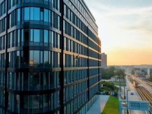 Pronájem obchodního prostoru, Praha - Strašnice, náměstí Marie Schmolkové, 342 m2