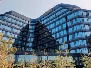 Pronájem obchodního prostoru, Praha - Strašnice, náměstí Marie Schmolkové, 342 m2