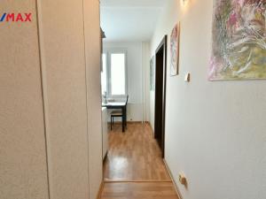 Prodej bytu 3+1, Jičín - Valdické Předměstí, Pod lipami, 63 m2