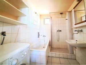 Prodej rodinného domu, Tečovice, 240 m2