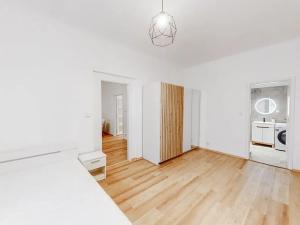 Prodej bytu 2+1, Praha - Dejvice, Thákurova, 54 m2