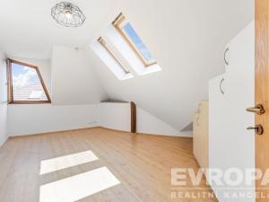 Prodej rodinného domu, Sulice - Hlubočinka, U Lesa, 272 m2