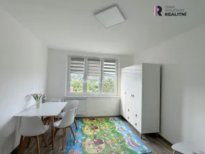 Pronájem bytu 1+1, Karlovy Vary - Bohatice, Kpt. Nálepky, 35 m2