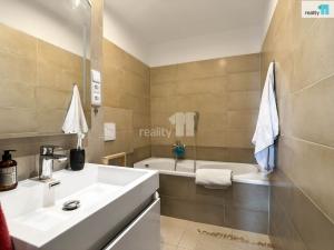 Prodej bytu 2+1, Kroměříž, Obvodová, 56 m2