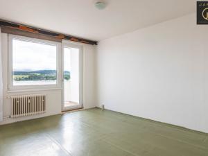 Prodej bytu 2+1, Tachov, Třešňová, 67 m2