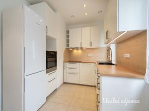 Pronájem bytu 3+kk, Praha - Vokovice, Ke dvoru, 84 m2