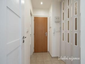 Pronájem bytu 3+kk, Praha - Vokovice, Ke dvoru, 84 m2