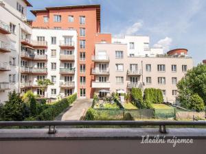 Pronájem bytu 1+kk, Praha - Záběhlice, Mikanova, 29 m2