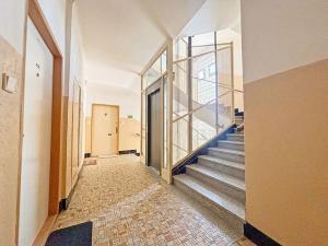 Prodej bytu 3+1, Praha - Bubeneč, Rooseveltova, 81 m2