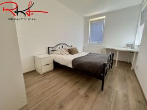 Pronájem bytu 2+kk, Praha, Medunova, 56 m2