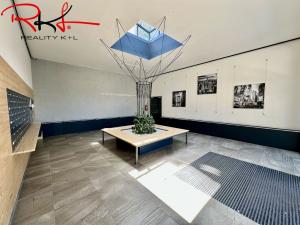Pronájem bytu 2+kk, Praha, Medunova, 56 m2