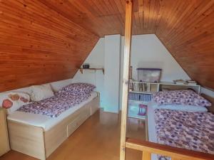 Prodej chaty, Hradčany, 24 m2
