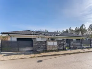 Prodej rodinného domu, Praha - Sobín, Valtická, 221 m2