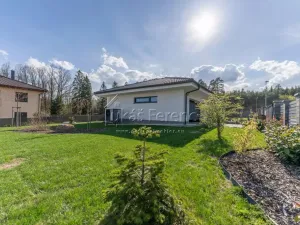 Prodej rodinného domu, Praha - Sobín, Valtická, 221 m2