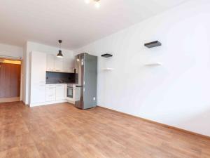 Pronájem bytu 1+kk, Praha - Střížkov, Zakšínská, 26 m2