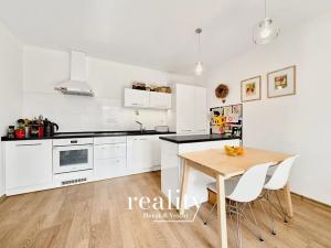 Pronájem bytu 2+kk, Jihlava, Vrchlického, 72 m2