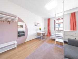 Pronájem bytu 1+kk, Praha - Žižkov, Milíčova, 33 m2