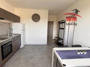 Prodej bytu 1+1, Karlovy Vary - Rybáře, Požární, 35 m2