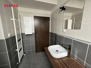 Pronájem bytu 2+kk, Kladno, Jaroslava Holečka, 38 m2