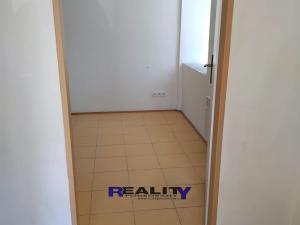 Pronájem bytu 1+kk, Podbořany, Dukelská, 19 m2