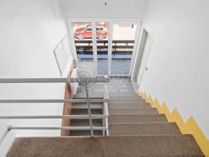 Pronájem bytu 2+kk, Praha - Prosek, Poleradská, 40 m2