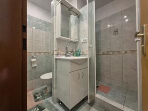 Pronájem bytu 1+kk, Praha - Chodov, Bachova, 30 m2