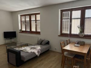 Pronájem bytu 2+1, Olomouc, Ostružnická, 80 m2