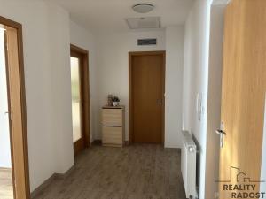 Pronájem bytu 2+1, Olomouc, Ostružnická, 80 m2