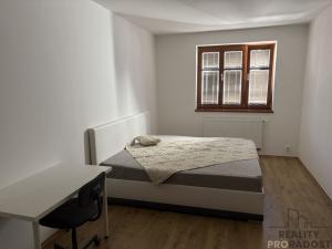 Pronájem bytu 2+1, Olomouc, Ostružnická, 80 m2