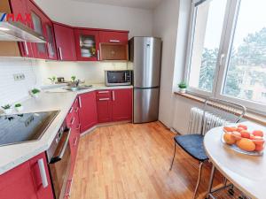 Pronájem bytu 2+1, Praha - Hloubětín, Zelenečská, 53 m2