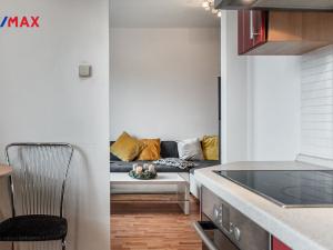 Pronájem bytu 2+1, Praha - Hloubětín, Zelenečská, 53 m2