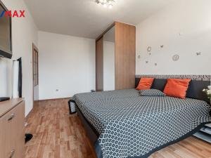 Pronájem bytu 2+1, Praha - Hloubětín, Zelenečská, 53 m2